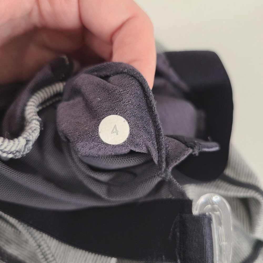 Lululemon Tank Top 4 Racerback Keyhole Stripe Built In Bra Active Black White - Picture 11 of 13